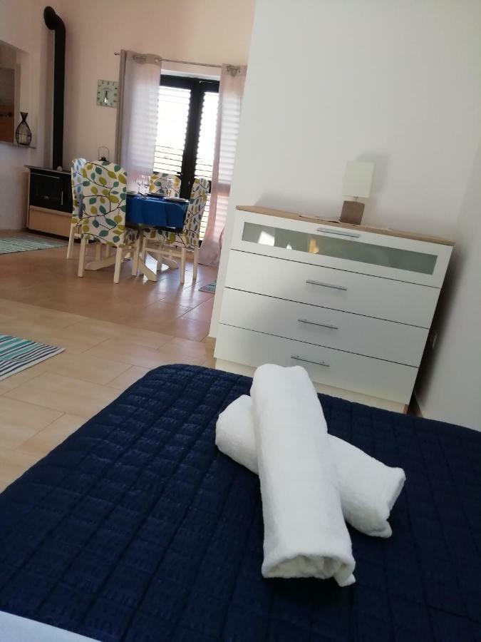 Poseidon Holiday Guesthouse Žirje Extérieur photo